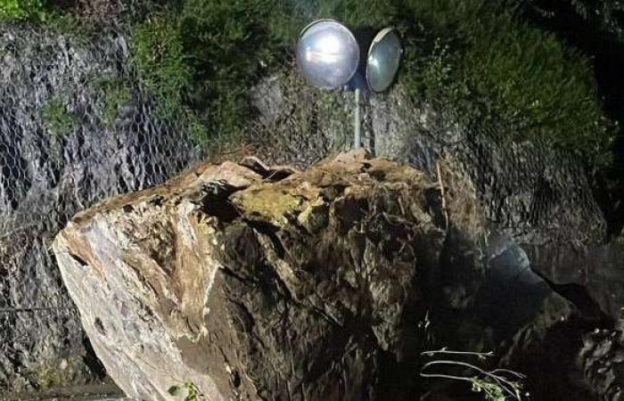 Neuer Erdrutsch in Tempesta: Die östliche Gardesana-Staatsstraße zwischen Torbole und Malcesine – Basso Sarca – Ledro ist gesperrt