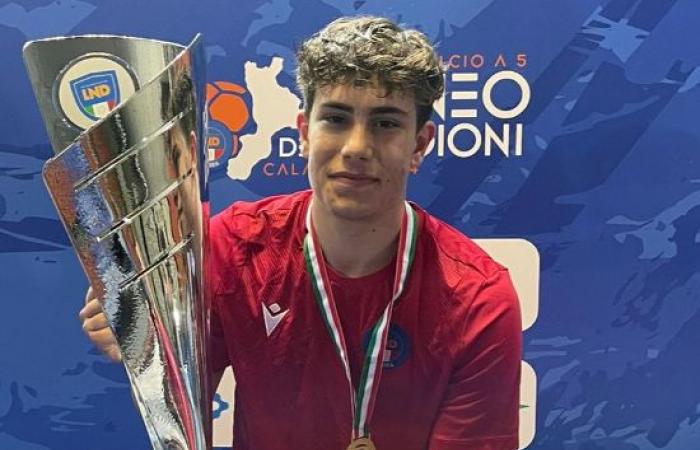 5er-Fußball-Vorschau – Kalabrien U19-Meister Italiens bei #TdR. Verardi (Città di Fiore) spricht über sich selbst: „Außergewöhnliche Gruppe“