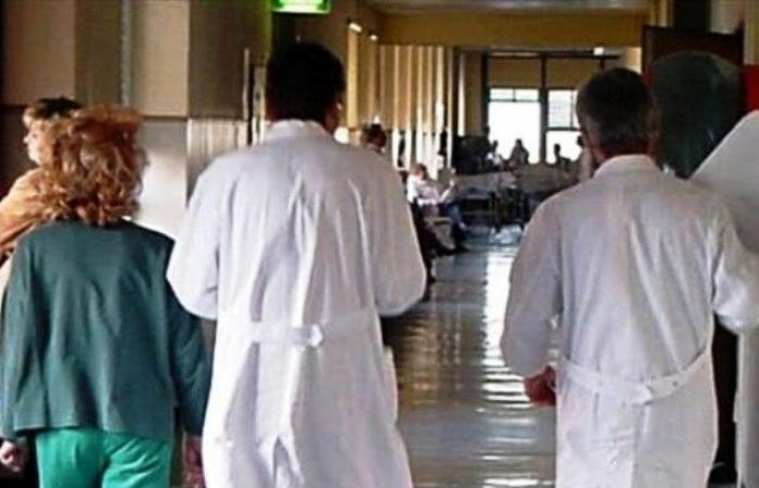 Die Toskana sucht junge Ärzte für Krankenhäuser in der Peripherie und auf der Insel, Wettbewerbe sind noch offen