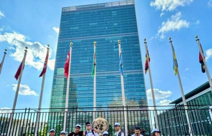 Die Jungs von Luna Blu bereiten Casarecce-Nudeln mit Pesto zu und servieren sie den UN-Delegierten im Glasgebäude in New York