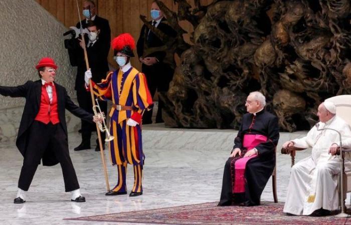 Humorvolle Künstler zum ersten Mal im Vatikan zum Treffen mit dem Papst