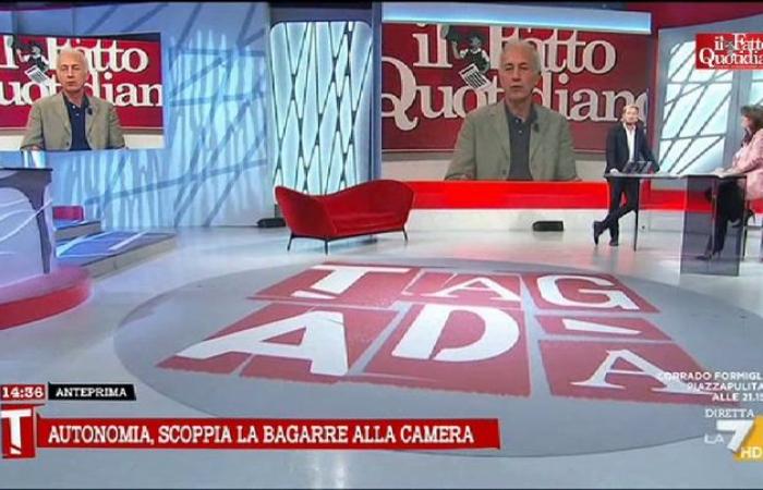 Travaglio zu La7: „Es war kein Kampf, sondern eine Prügelstrafe. Donno hat Calderoli nur die Trikolore gebracht, was so ist, als würde man einem Vampir Knoblauch geben.“