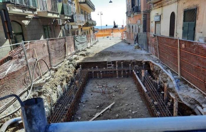 POZZUOLI| „Anwohner werden durch die Sperrung der Via Cappuccini und der Via Vecchia San Gennaro als Geiseln gehalten“