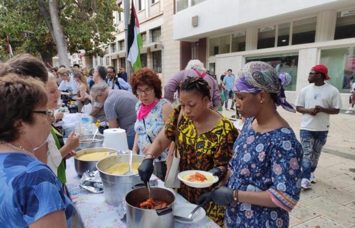 die Staatsoberhäupter auf der schwäbischen Burg von Brindisi, das „Abendessen der Armen“ auf dem Platz