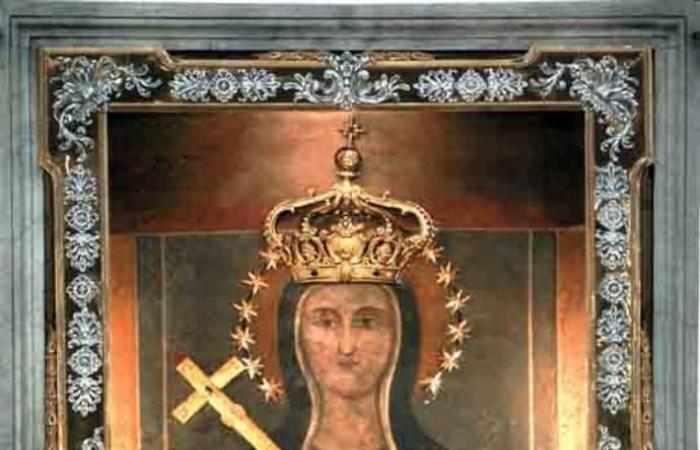 das kleine Mädchen, das in die Zisterne fiel und von der Madonna dell’Altomare gerettet wurde, die Geschichte eines Wunders