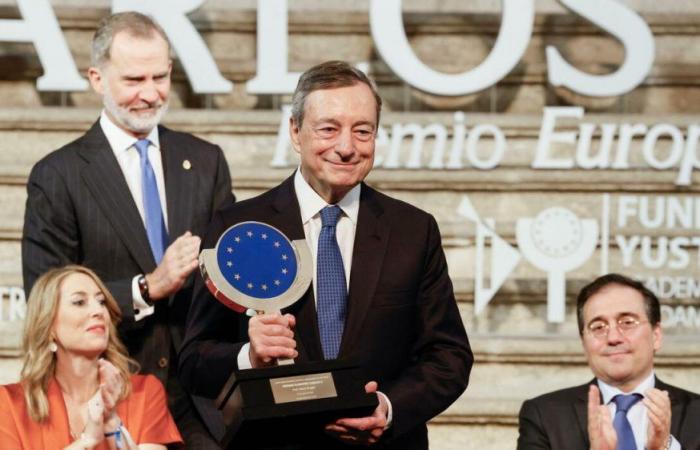 Mario Draghi erhält in Spanien den Europäischen Karl-V.-Preis, eine Würdigung der europäischen Führungsstärke