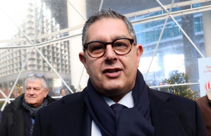 Giovanni Toti steht weiterhin unter Hausarrest, der Ermittlungsrichter lehnt den Antrag auf Aufhebung der Sicherungsverwahrung ab