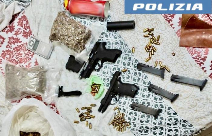 Catania, Waffen und Drogen in einem Haus in Librino: Ein 50-Jähriger verhaftet