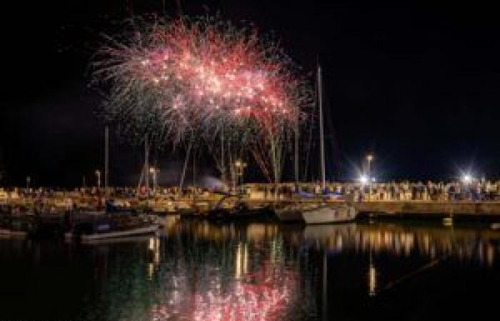 Riccione: Gestern Abend „Lifeguard Festival“ zwischen Sardinen, Feuerwerk und Romagna Mia