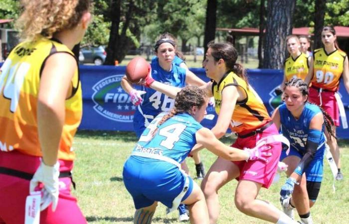 Die Mädchen der Ancona Dolphins schließen die Flag-Football-Saison mit einem Sieg ab