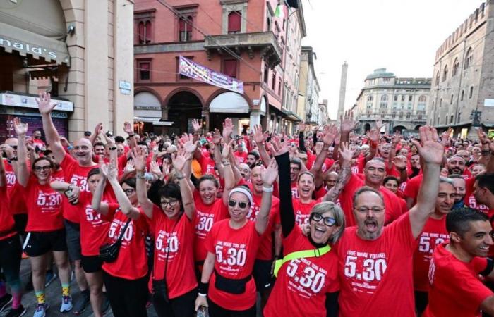 Laufen um 5.30 Uhr tausende Menschen beim stillen Marathon durch die Straßen von Bologna. „Es ist eine großartige Stadt“