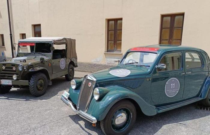 Die Armee kehrt mit einer Campagnola und einer Aprilia zur Mille Miglia zurück