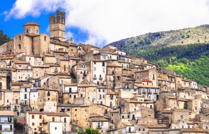 Geheimes Italien: Hier sind die 10 eindrucksvollsten Dörfer, die Sie diesen Sommer für einen günstigen Urlaub besuchen können