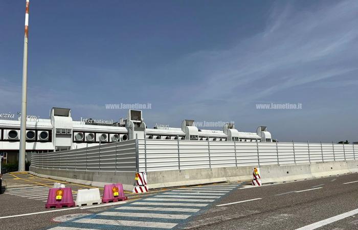 Der erste Hangar im Süden und die Verbindung zum Bahnhof, Schritte nach vorne für den Flughafen Lamezia