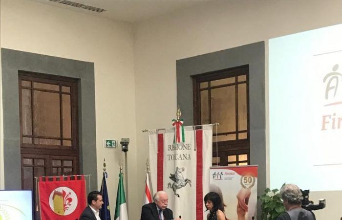 AIL Florence wird 50. Giani: „Die Toskana an vorderster Front gegen Leukämie, Lymphom und Myelom“