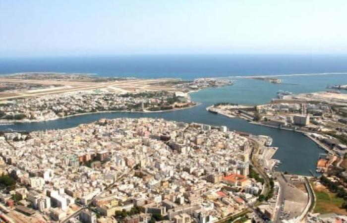 Hafen von Brindisi: Dongfeng, offizielle Reaktionen und Ausschluss aus dem Ten-T im Juli