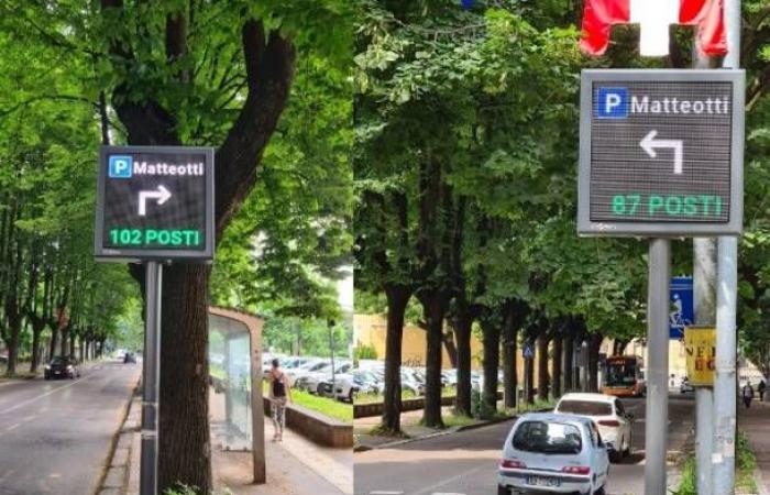 Parkplätze in der Via Gilardelli in Legnano: drei neue Tafeln zur Anzeige freier Parkplätze in Echtzeit