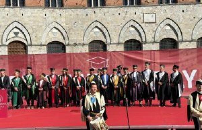 Abschlusstag 2024 der Universität Siena.