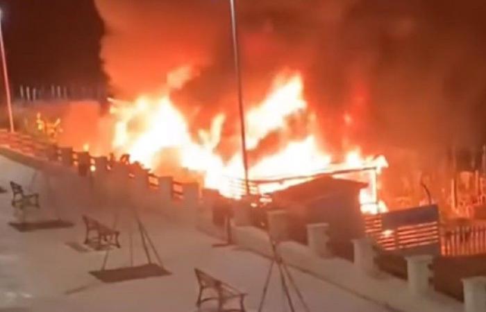 Feuer in Isola: Fratelli d’Italia fordert mehr Polizei in der Region