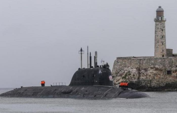 Russland-USA, die Herausforderung zwischen Atom-U-Booten in den kubanischen Meeren. Luft aus dem Kalten Krieg – Zeit