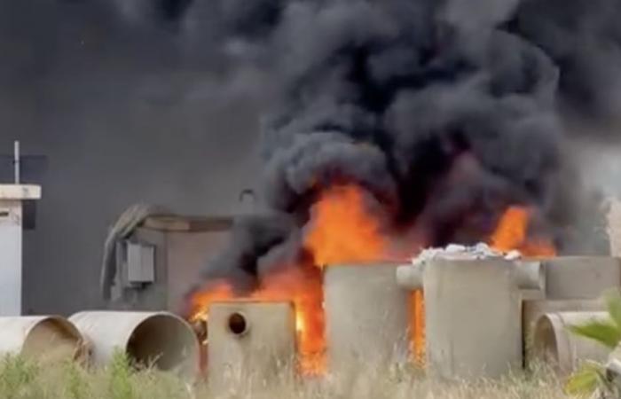 Syrakus. Die Flammen, dann noch eine „giftige“ Wolke: „Fahrlässige Verwaltung trotz Ratsbeschluss“