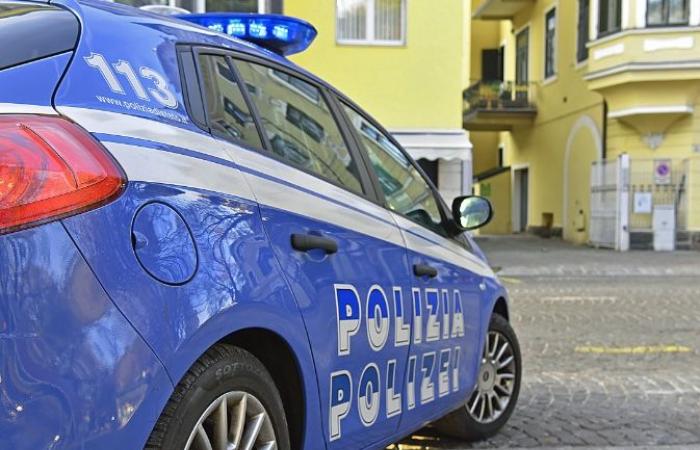 Polizeipräsidium Bozen * Gebietskontrolle: „wegen Terrorismus verurteilter Ausländer ausgewiesen und zum CPR in Görz begleitet“