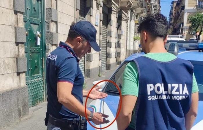 Versuche, sich mit Gewalt der Kontrolle zu entziehen, 31-Jähriger in Catania festgenommen