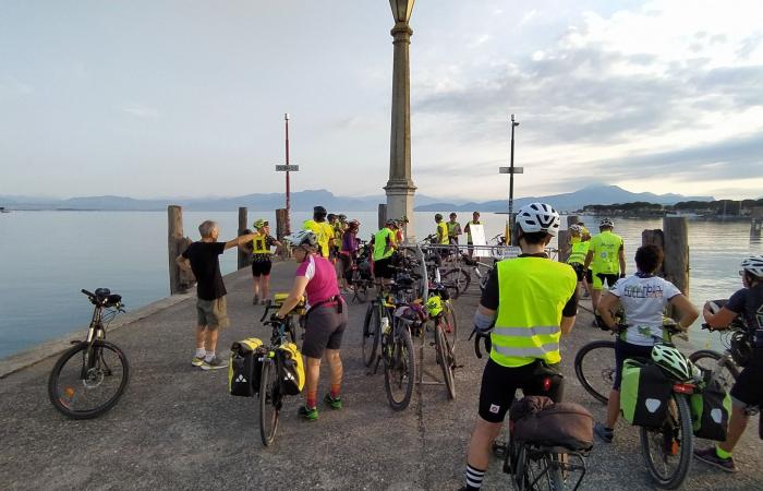 Radfahren unter den Sternen von Carpi bis zum Gardasee
