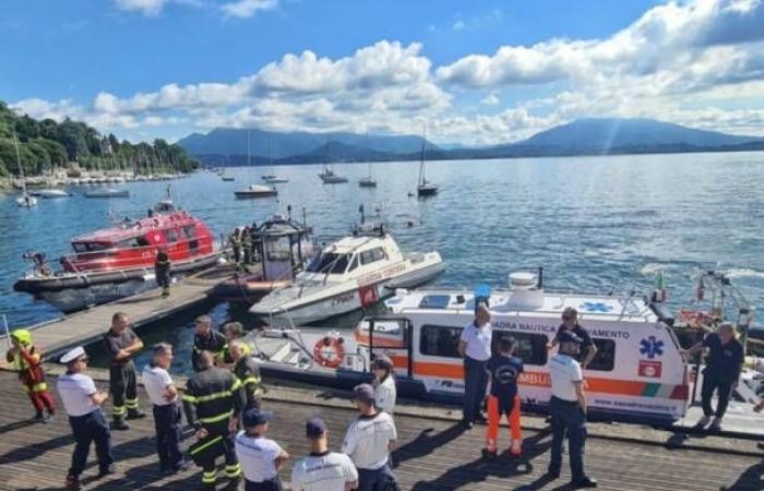 Rettungsaktionen der Piemonteser und Vareser am Lago Maggiore. Eine große Luft-Marine-Übung in Lesa