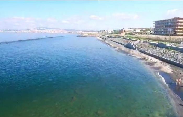 Portici eröffnet die neue Strandpromenade mit den Stränden des Parco a Mare