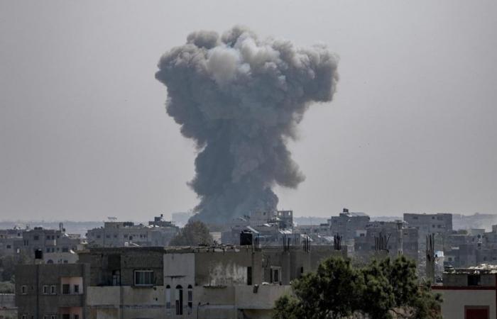 Israel kündigt eine tägliche „taktische Pause“ im südlichen Gazastreifen an, Tausende Menschen gehen gegen Netanyahu auf die Straße