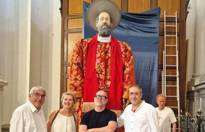 Modica – Begeisterung und Staunen bei der Präsentation des ersten Santone von San Pietro