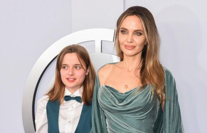 Angelina Jolie auf dem roten Teppich der Tony Awards mit ihrer Tochter Vivienne: die Fotos