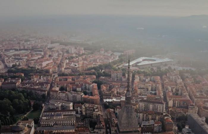Der erste italienische Prozess wegen fahrlässiger Umweltverschmutzung in Turin: die „exzellenten“ Angeklagten und die Vorwürfe