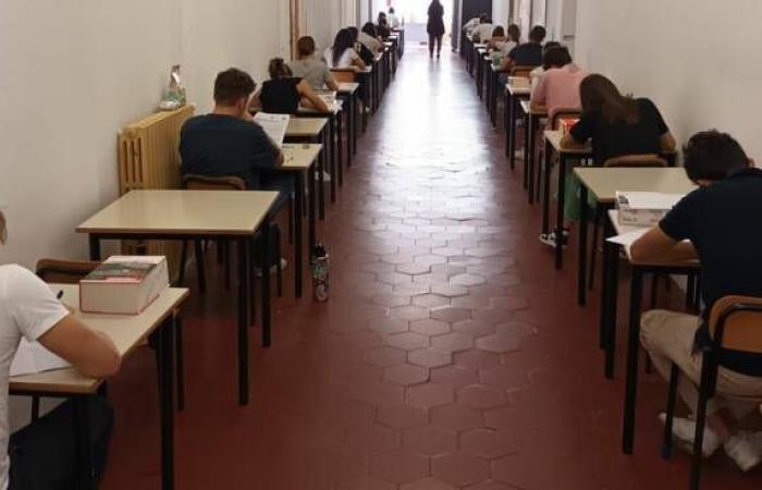Reife, Countdown für über 2.000 Schüler aus Piacenza: der erste Test am Mittwoch