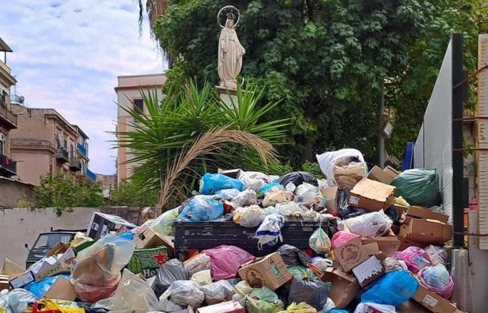 Palermo schön, aber zu schmutzig, das beschämende Urteil der Touristen und die arrogante Gleichgültigkeit der Menschen in Palermo