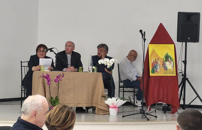 Diözese: Avezzano, Synodentreffen zwischen Geistlichen und Administratoren. Monsignore Massaro: „Synergien zwischen Institutionen und der Kirche können unseren Gemeinschaften wirklich helfen“