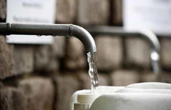 Öffentliche Wasserversorgung, PD-Antrag in Parma eröffnet das Dossier der maximalen Verwaltungsaufgabe