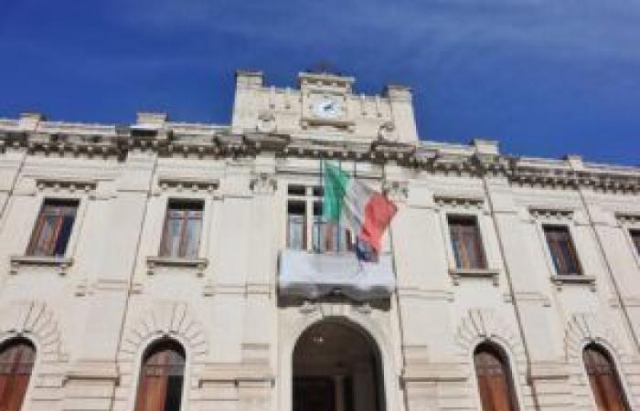Reggio Calabria, die Präfektur bestreitet den Auftrag teilweise