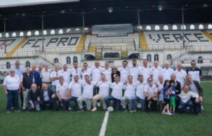 Die Männer des „Scudicettino“ von 1994 kehrten für einen Tag nach Vercelli zurück