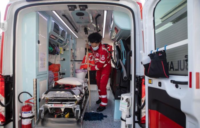 Gesundheitskatastrophe, Zwischendecke stürzt im Krankenhaus von Ischia ein: einer wurde verletzt