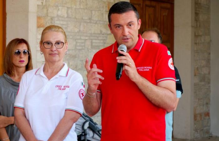 Kampanisches Rotes Kreuz. Stefano Tangredi Präsident wiedergewählt