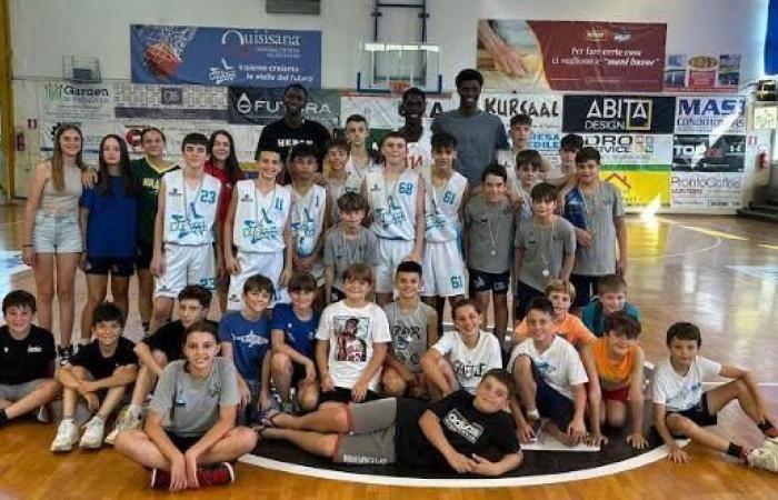Jugendbasketball. Große Party für Bondi Vis. Die unter 13-Jährigen gewinnen den Primavera Cup