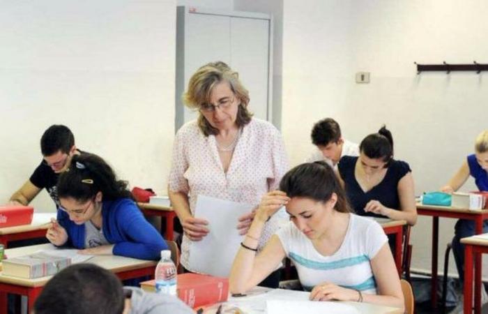 Salerno, Stress und Krankheiten halten 88 Lehrer von ihren Lehrstellen fern