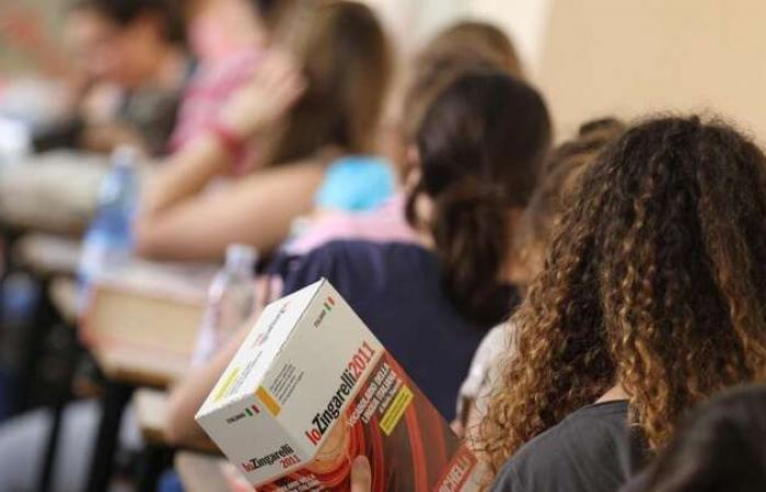 Reife, letzte Studienstunden für über 4.000 Studenten aus dem Trentino: Wir beginnen morgen mit der schriftlichen Prüfung – News