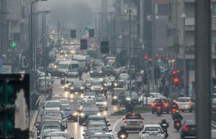 Turin, der Prozess gegen Umweltverschmutzung beginnt: Appendino und Fassino unter den Angeklagten