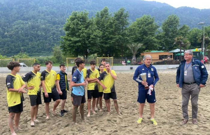 Beachsoccer ist in Südtirol angekommen – Die Neuigkeiten und Ergebnisse der drei Wettbewerbe, die den U15- und 17-Jährigen vorbehalten sind