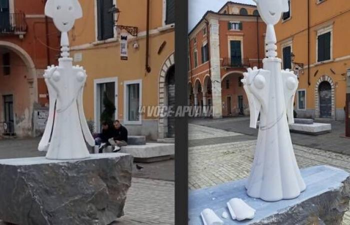 „Weiße Carrara-Statue beschädigt, aber ‚es ist kein Vandalismus‘: lächerliche Töne des Politiker-Kurators“