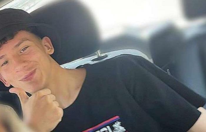 Unfall in Cava de’ Tirreni, nach Sturz auf Roller von LKW angefahren: 17-Jähriger stirbt