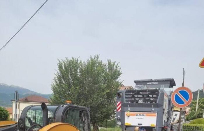In der Provinz L’Aquila haben die Arbeiten an den Straßen von Lucoli und Pizzoli begonnen